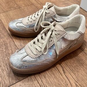 Dolce Vita Sneakers size 8.5